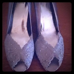 STUART WEITZMAN Womens Silver Lace Leather Peep To